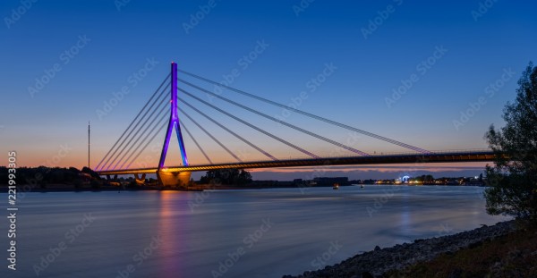 Wunschmotiv: Niederrheinbrücke Wesel #221993305