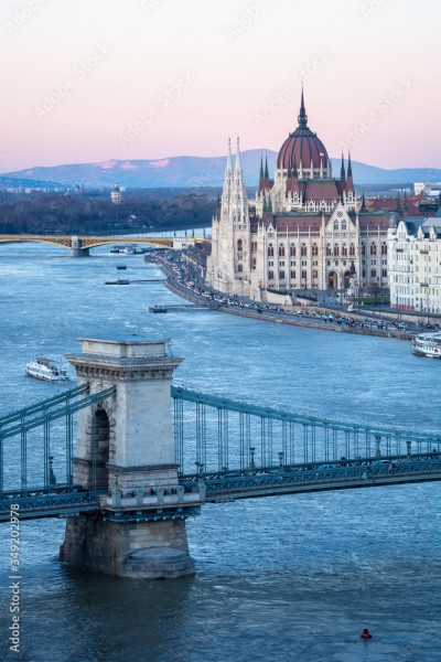 Wunschmotiv: budapest parliament building #349202978